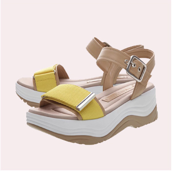 Sandália Couro Detalhe em Velcro Pale Beige e Girassol